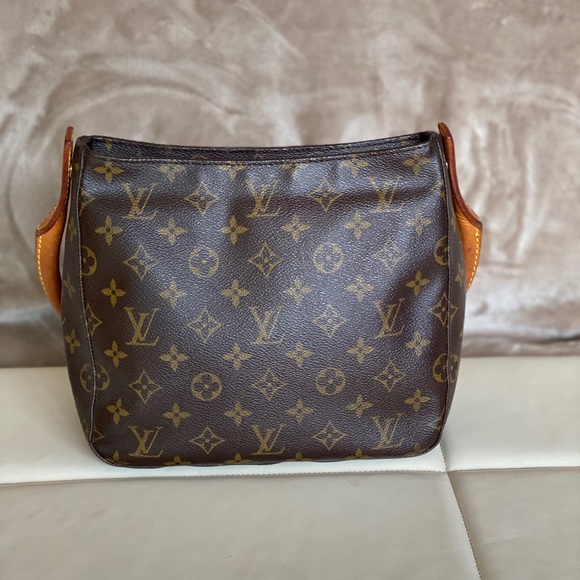 Small, monogram vintage for all occasions - Picture 2 of 3